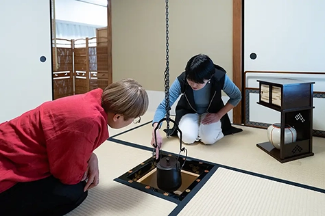 炉の説明をしてくださる先生