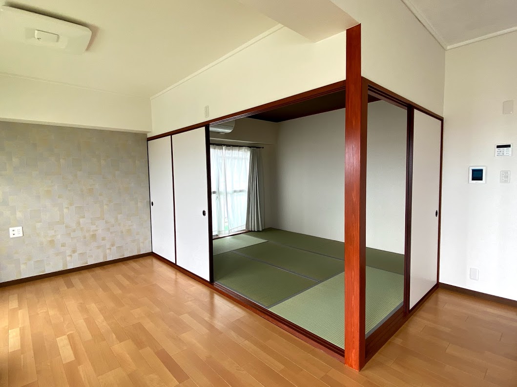 リビングから見た和室