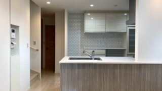 キッチン背面収納設置