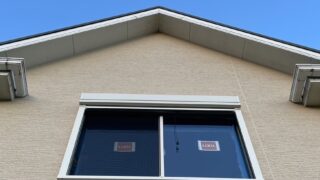 雨漏り修理後の窓と外壁